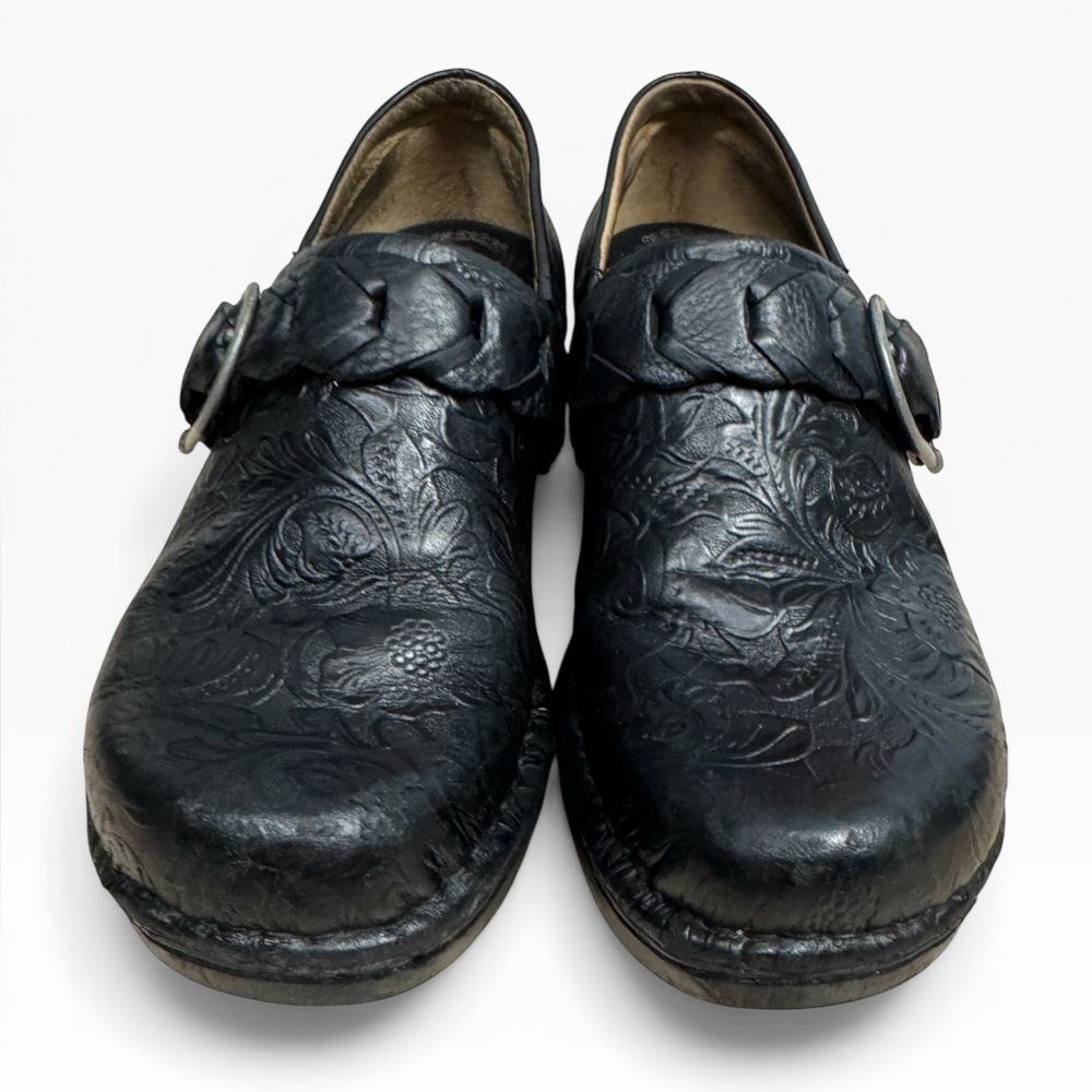 Ariat Black Embossed Leather Clogs Buckle Strap Comfort Shoes Size US 6 - Picture 5 of 12